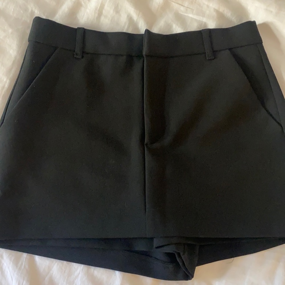 Zara Black Skorts Skirt/Shorts brand new SZ M